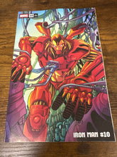 Load image into Gallery viewer, Wade Wilson Deadpool #9 1:25 Tyler Kirkham Variant Marvel 2026