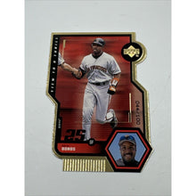 Load image into Gallery viewer, 1999 Upper Deck Barry Bonds View to a Thrill /100 SSP Die Cut Gold Foil