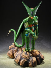 Load image into Gallery viewer, S.H.Figuarts Dragon Ball Z Cell (First Form) Action Figure