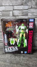 Load image into Gallery viewer, Transformers War For Cybertron Siege WFC-S15 Greenlight &amp; Dazzlestrike