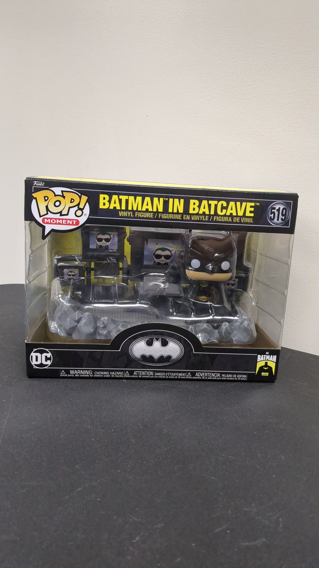 POP Moment Batman in Batcave 519 Funko Pop