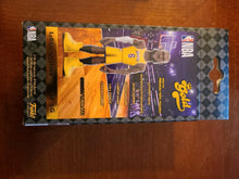 Load image into Gallery viewer, Funko Gold Premium Vinyl Figure LeBron James Chase &amp; Common Set 5&quot;