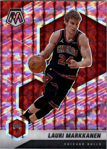 2020-21 Panini Mosaic Lauri Markkanen Chicago Bulls #4 Pink Camo